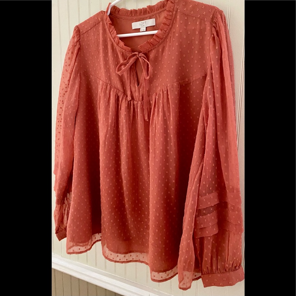 The Loft Plus size 16/18 dressy lined blouse